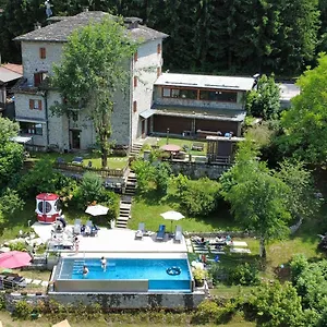Casa Benassi ,room&suite , Con Piscina Frühstückspension